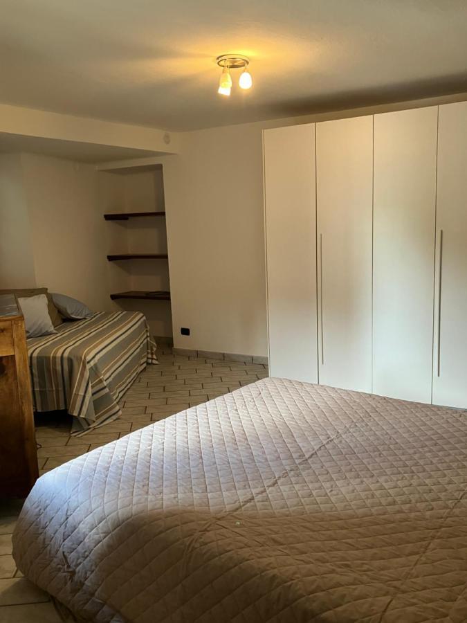 Un Passo Dal Castello Apartman Barolo Kültér fotó